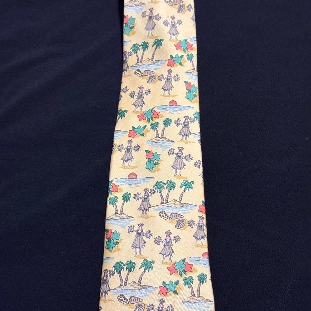 Hermès Vintage Silk Tie – Palm Tree & Tahitian Dancer Design